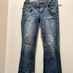 American eagle boot cut dark wash size 6 regular jeans.